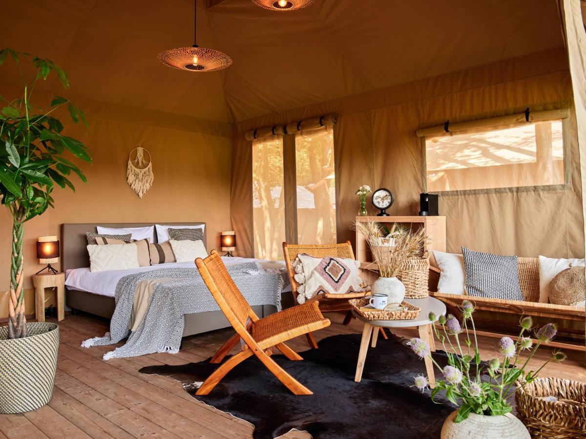 Zatoria Luxury Glamping Zator Hotel Bagian luar foto